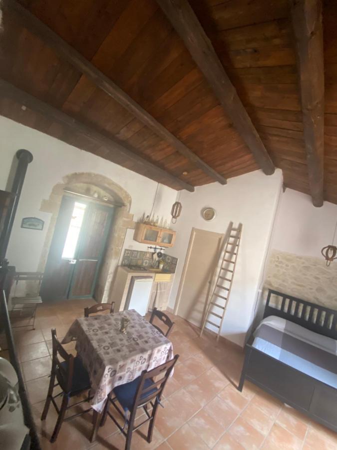 Casa martina Villa Palazzolo Acreide Exterior foto